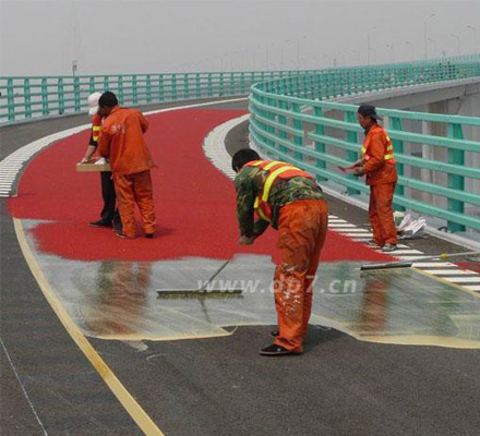 彩色公交車(chē)道、彩色自行車(chē)道、彩色警示路面